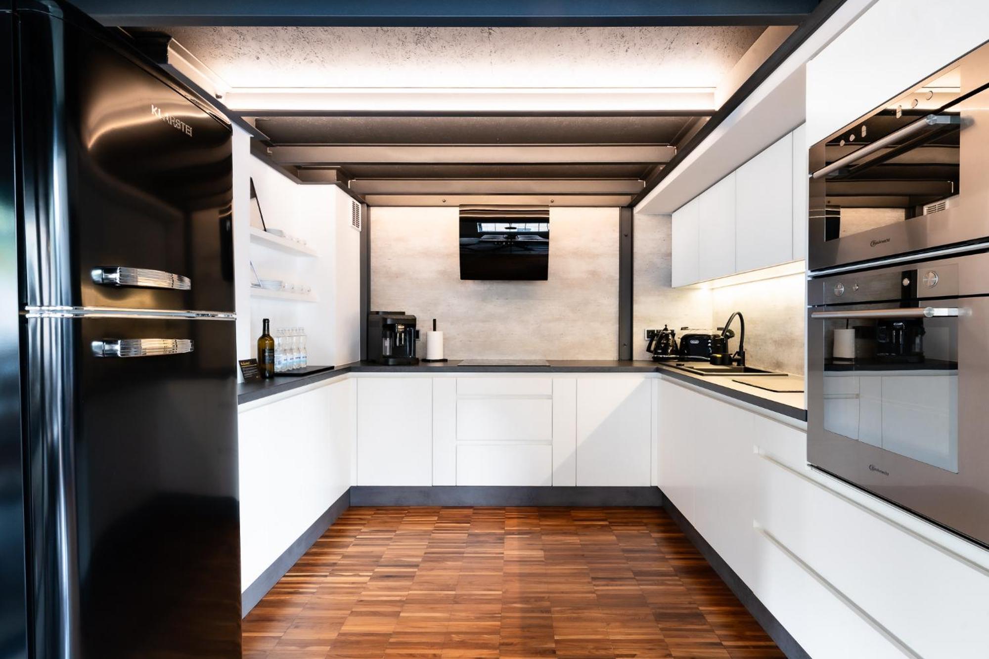 The Factory Loft Prague Apartment Екстериор снимка