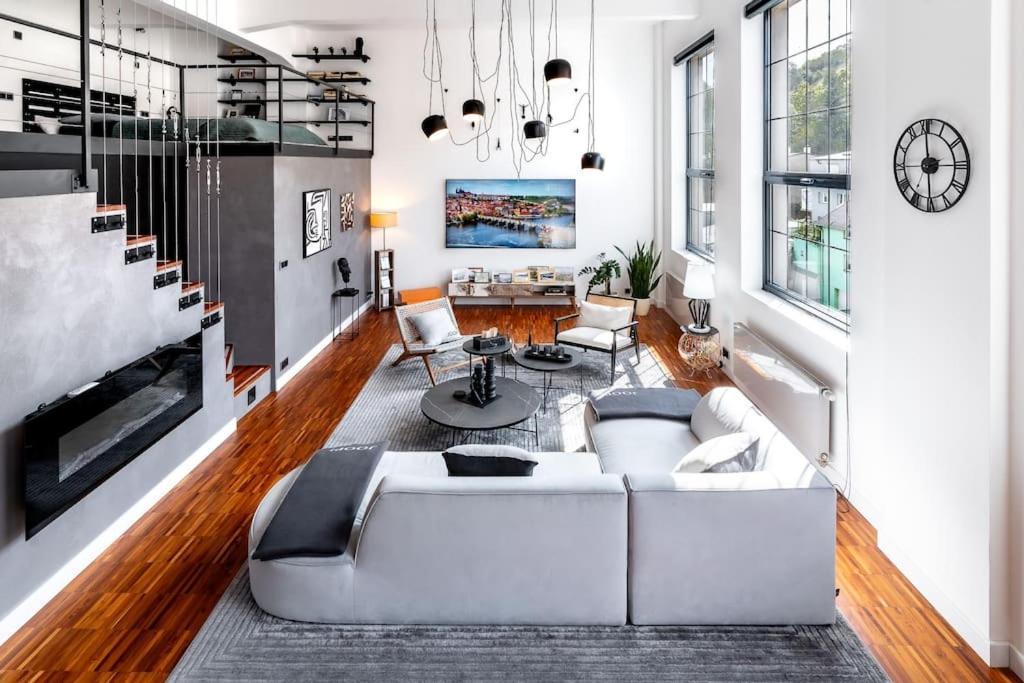 The Factory Loft Prague Apartment Екстериор снимка